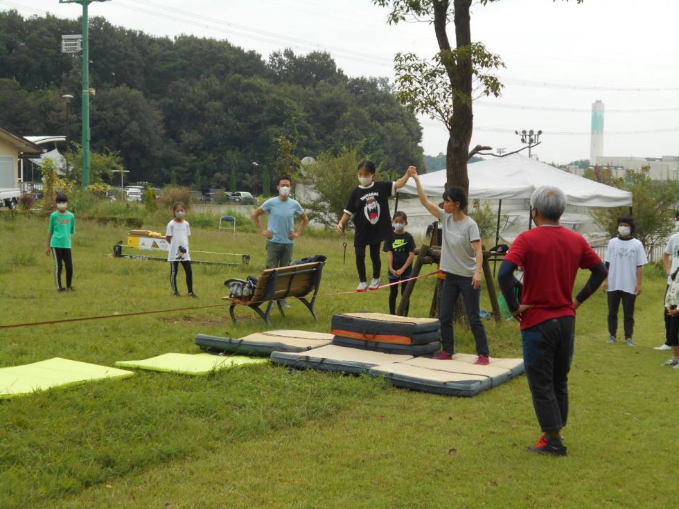 アウトドアフィットネス 10月4日 日 スラックライン体験 戸吹スポーツ公園 アウトドアフィットネス 10月4日 日 スラックライン体験 戸吹スポーツ公園
